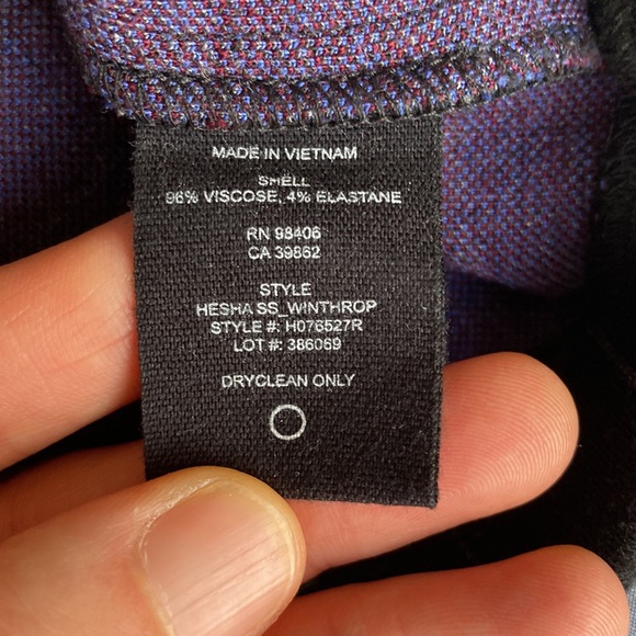 **SOLD** Theory knit top - Picture 4 of 7